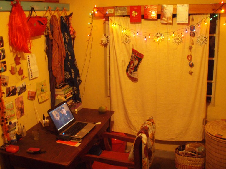 [festive+room2.JPG]