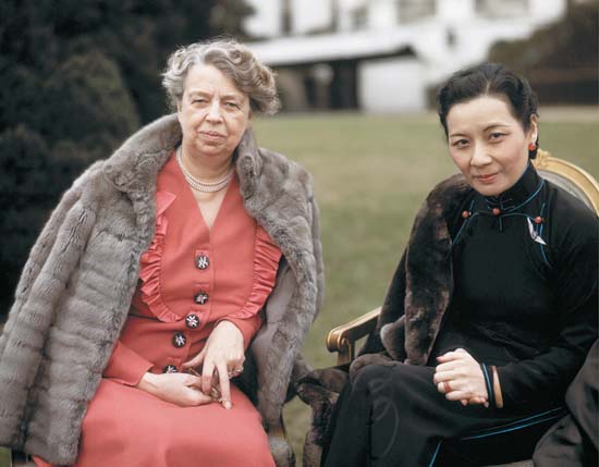 [Eleanor_Roosevelt_with_Soong_Mei-ling.jpg]