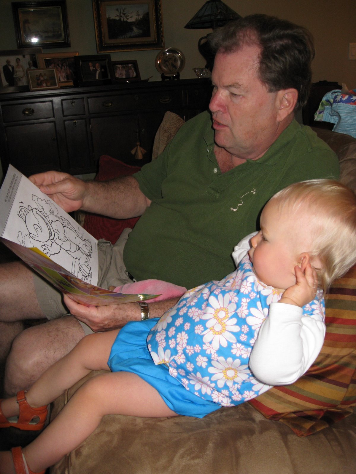 [IMG_1717+reading+with+Granddaddy.JPG]