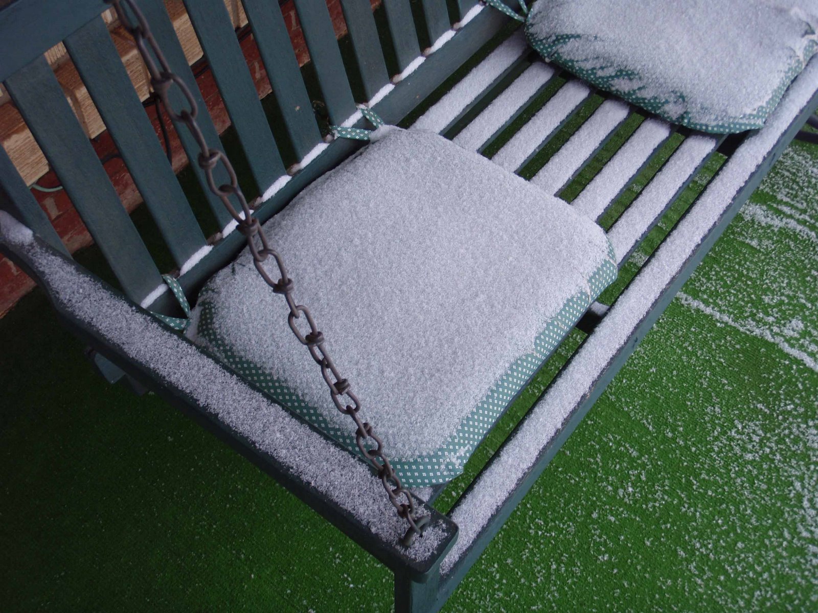 [snow+day+cold+seat.jpg]