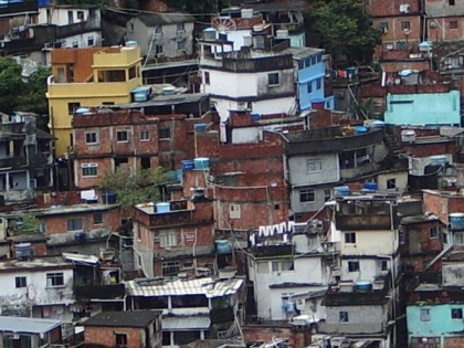 [Favela.jpg]