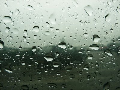 [lluvia_ventana.JPG]