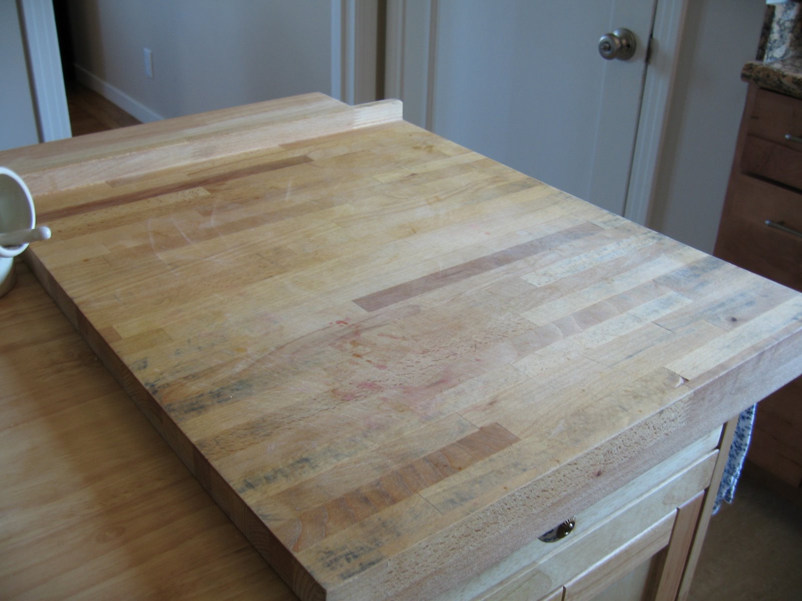 [Heavy+Wood+Cutting+Board.JPG]