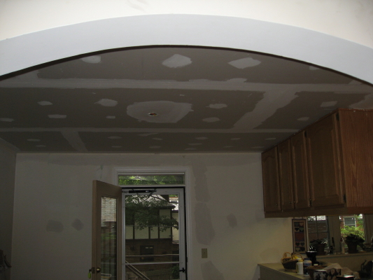 [New+Diningroom+Ceiling+Almost+Ready+to+Paint_1_1.JPG]