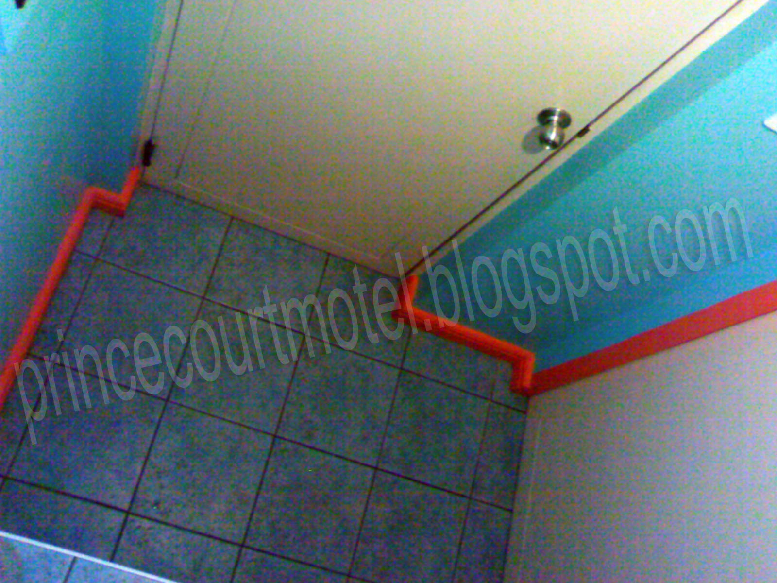 [PrinceCourt-Davao-room-entrance.jpg]