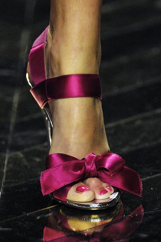 [heelsvalentino+pink+shoes.jpg]