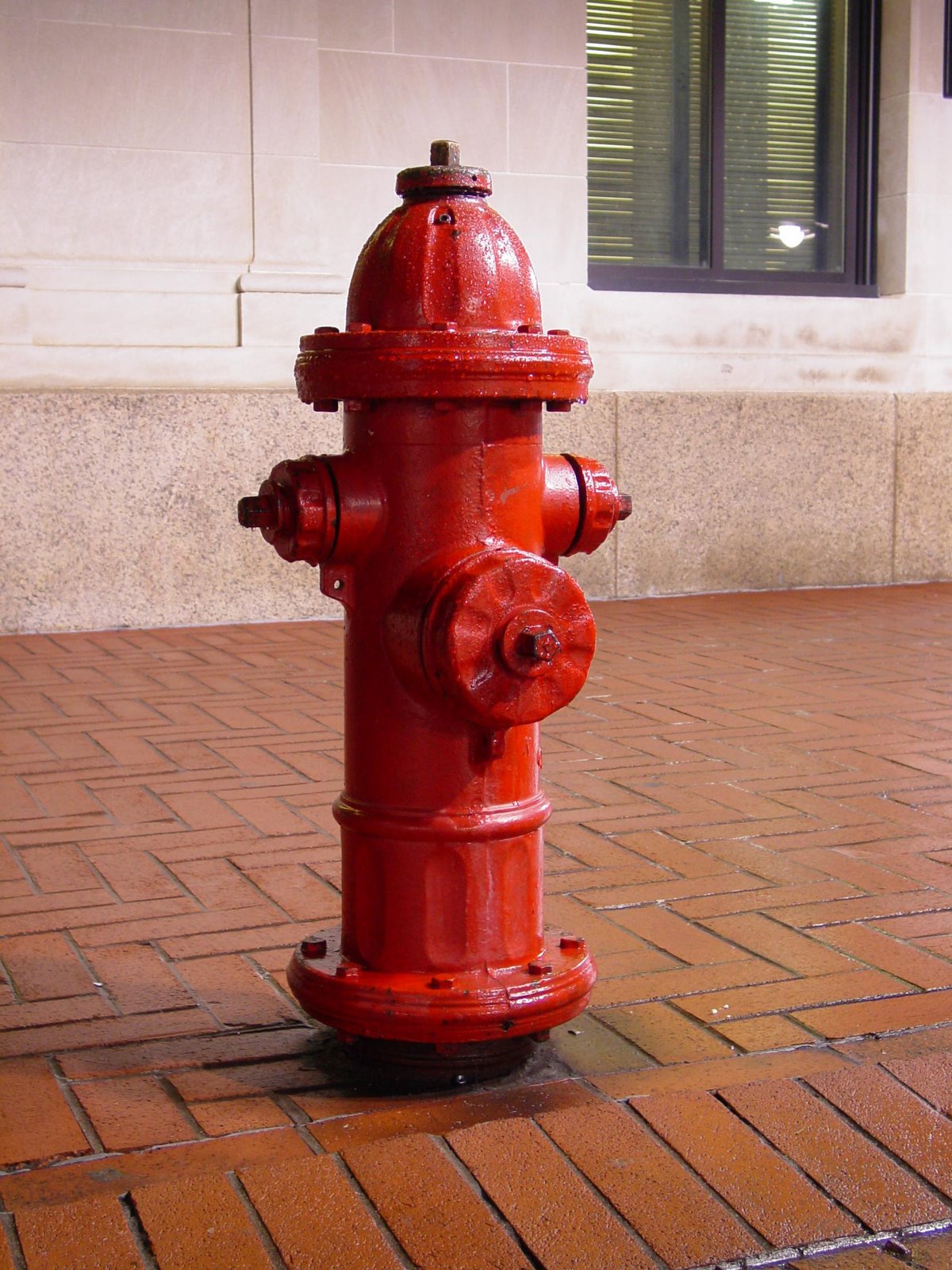 [american_hydrant.jpg]