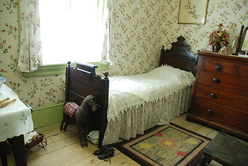 [Colbourne+Lodge+1837+bedroom+by+ettml.jpg]