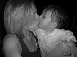 Lilli gives open mouth kisses.... silly Lilli