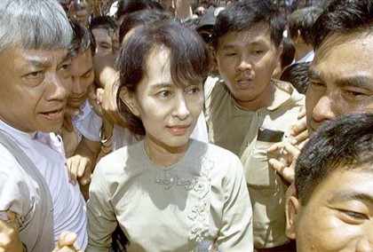 [Aung_San_Suu_Kyi_in_2002.jpg]