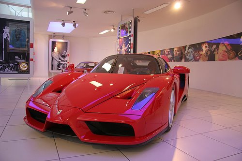 [Ferrari+Enzo.jpg]