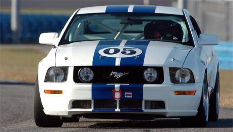 [Ford+Mustang+2005+(6).JPG]