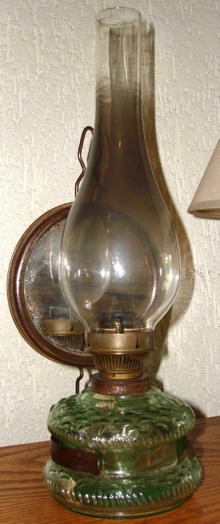 [Oil%20lamp%20with%20mirror_0.jpg]
