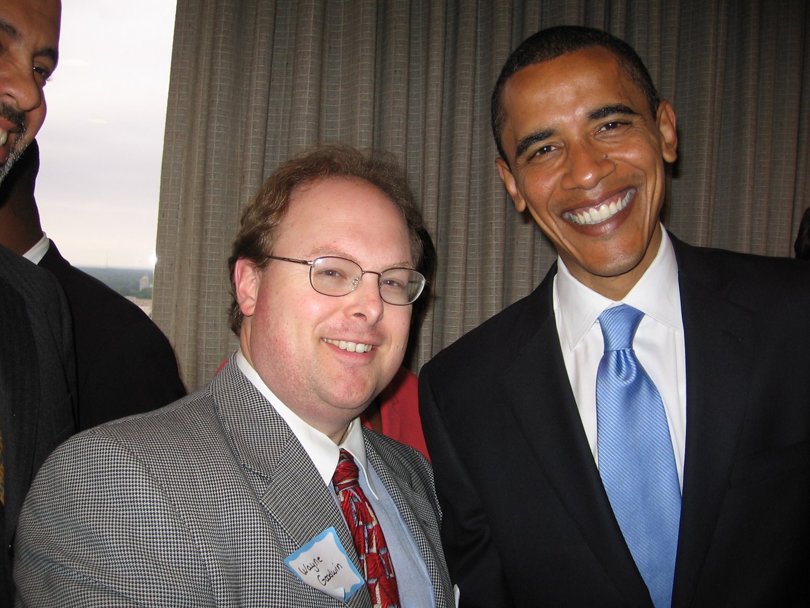 [2007+-+Goodwin+meets+Sen+Barack+Obama+-+Durham.JPG]