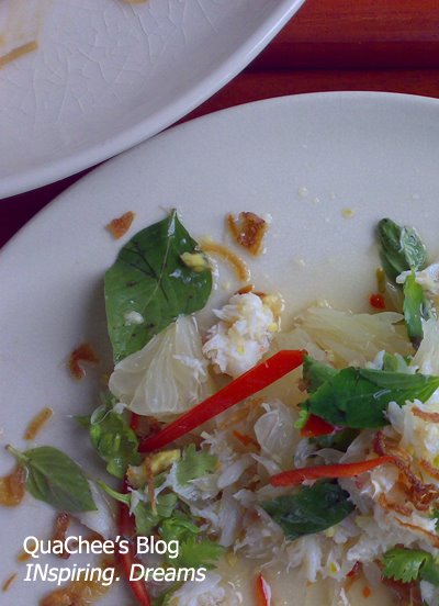 [thai-food_crab-pomelo-salad.jpg]