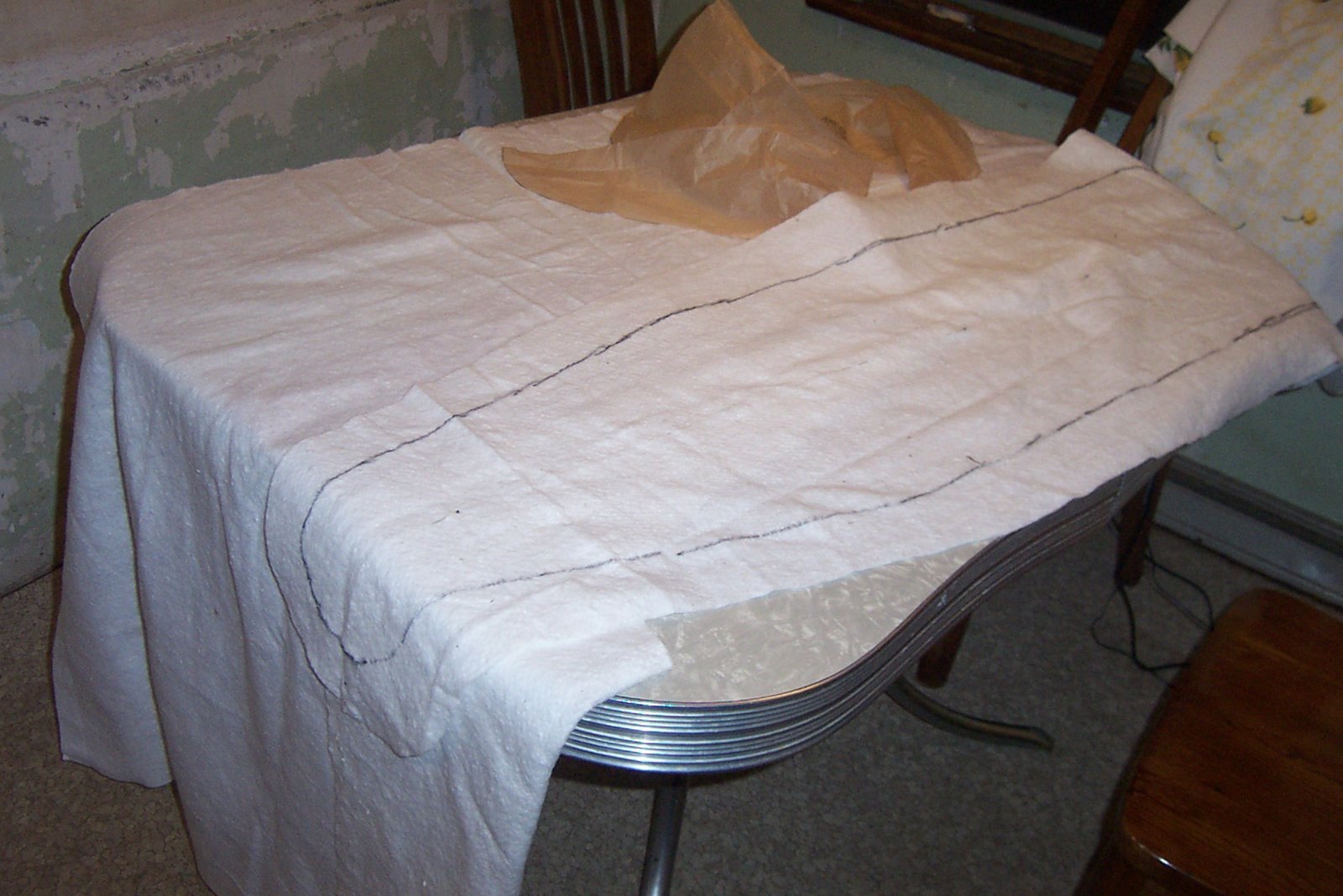 [ironing+board+tutorial_1849.JPG]