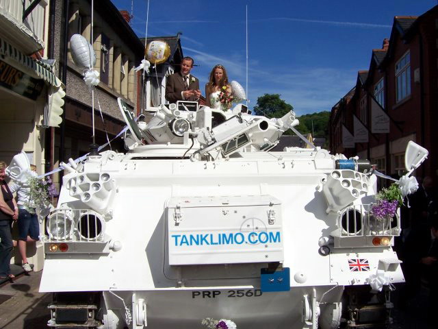 [Tank+limo+wedding.jpg]