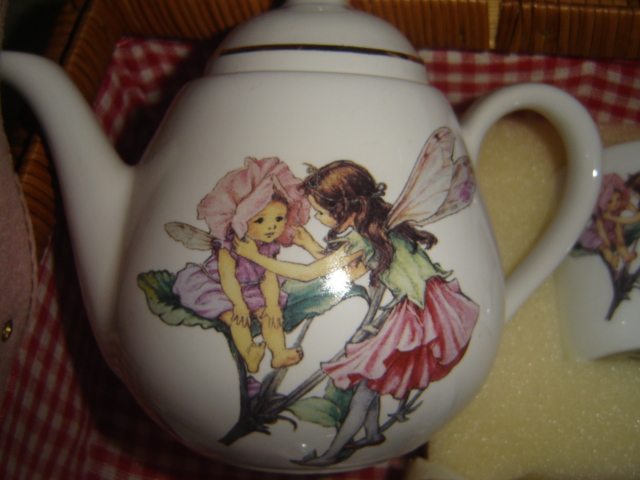 [fairy+tea+007.jpg]