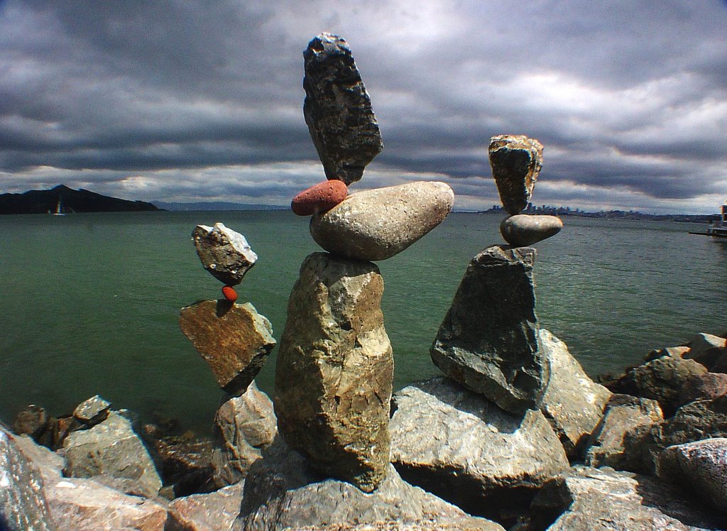 [Bill+Dan+Balancing+Rocks.jpg]