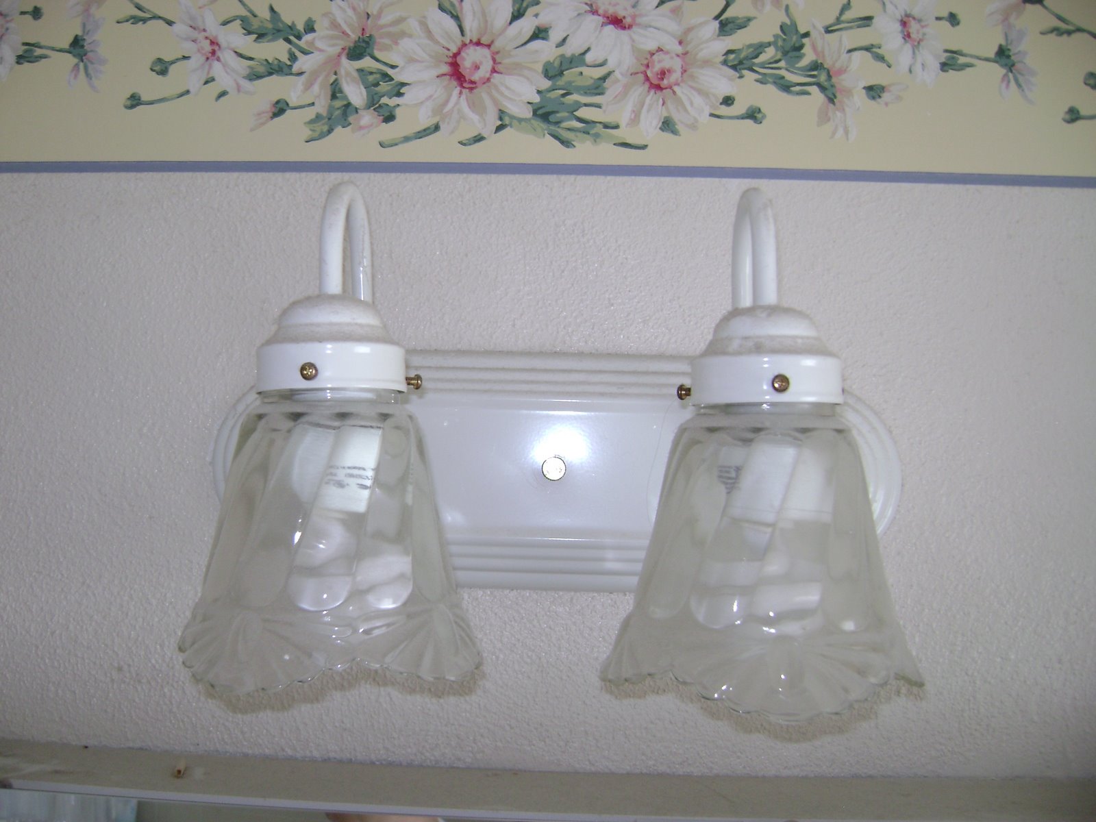 Compact Fluorescent Bulb Tip: