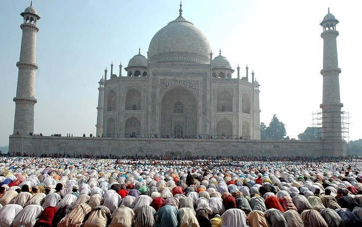 [+Taj_Mahal_Agra_India.jpeg]