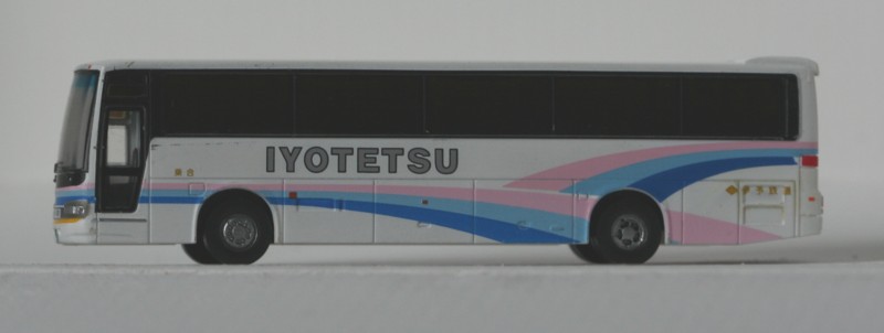 [Véhicule+Bus+Tomytec+ser10.jpg]