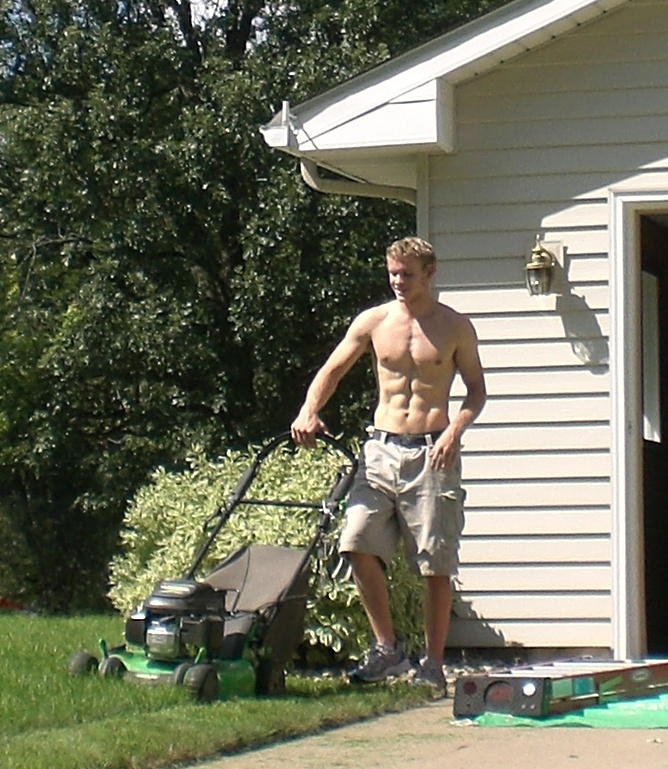 lawnmowing fat-blowing workout!