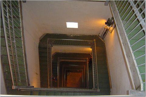 [stairs.jpg]