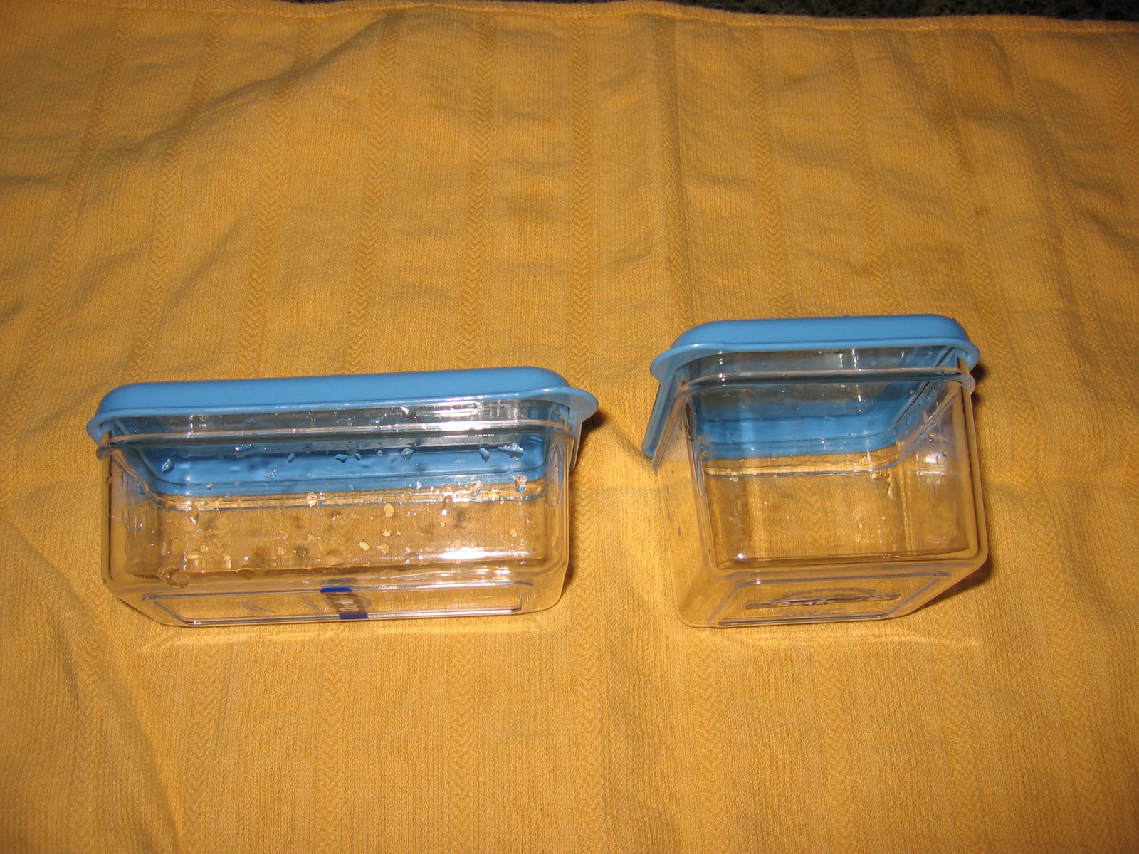 [lunch+containers+side+view.jpg]