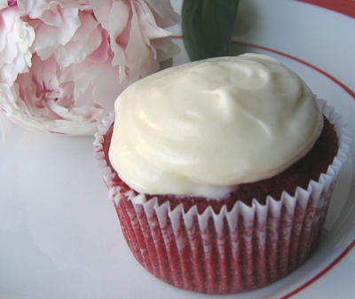 [red-velvet-cupcake.jpg]