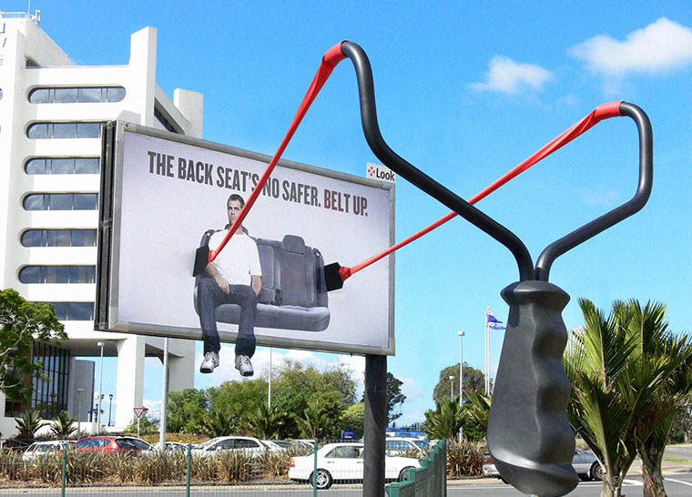[wear_seat_belts_billboard.jpg]
