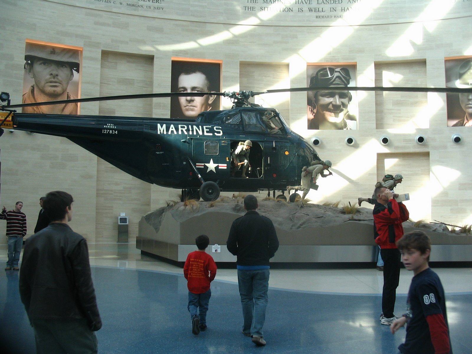 [Marine+Corps+Museum+012.JPG]