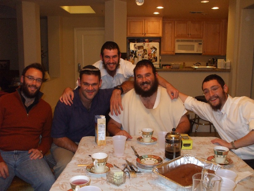 [04-Dinner+at+Rabbi]