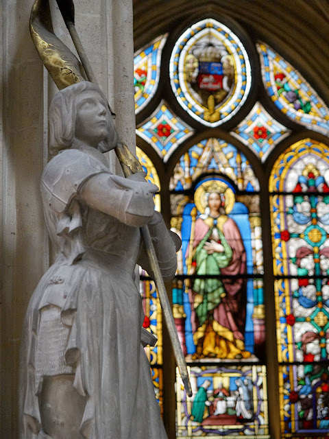 Santa Joana d'Arc, St Eustache, Paris, Herois medievais