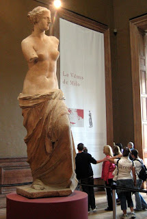 Chronique pluvieuse Louvre, photos poussière temps anciens