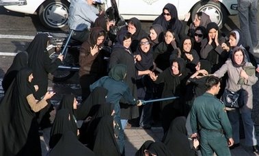 [iran+women+protest.jpg]