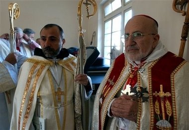 [Chaldean+Patriarch+Emmanuel+III.jpg]