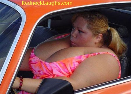 [redneck-woman-huge-boobs-airbags.jpg]