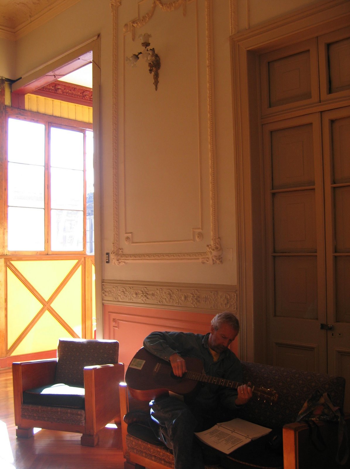 [bill+and+guitar+upstairs+casa+roja+(2).jpg]