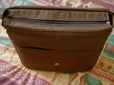 Heart of Mary: TUTORIAL: Messenger Bag with Zip Top Closure